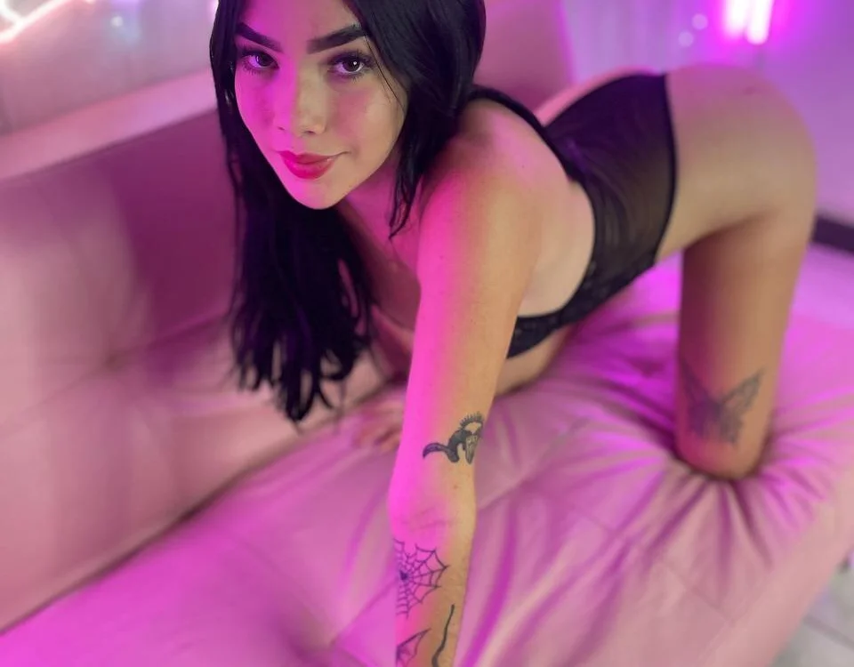 Litzy1_'s Offline XXX Chat