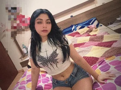 emi_kiss_