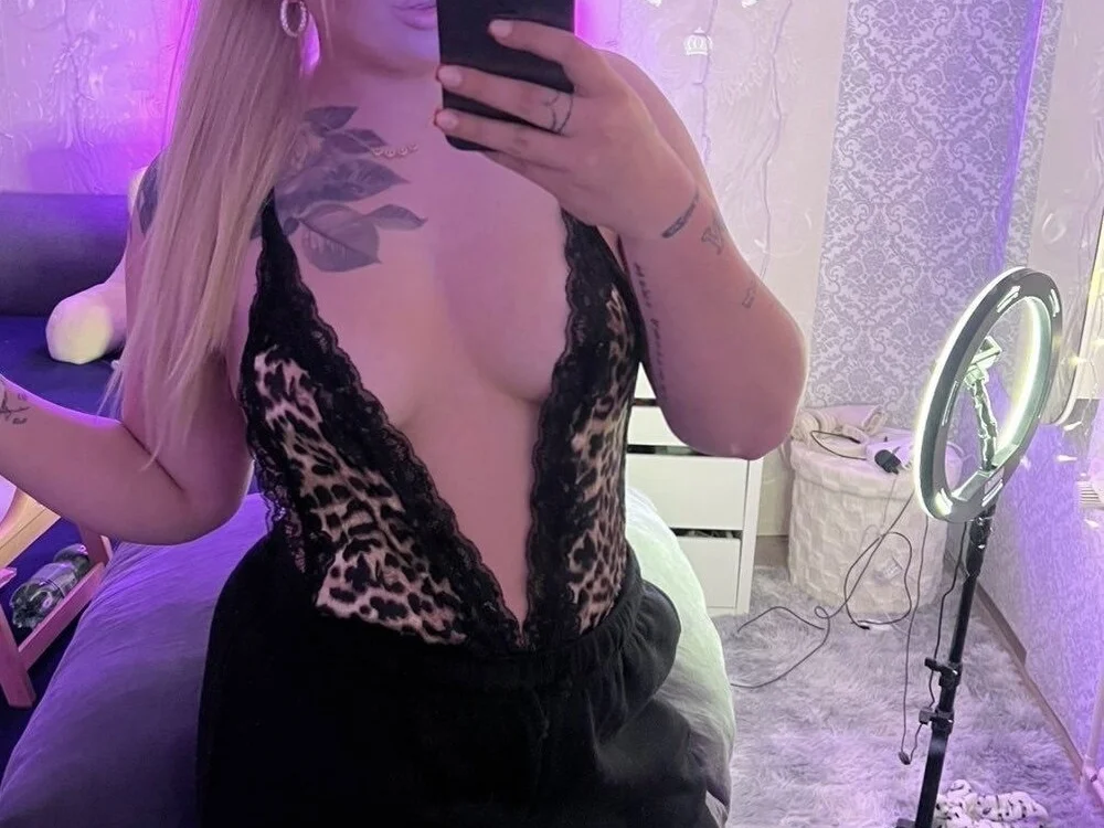 AureliaStar Offline XXX-Chat