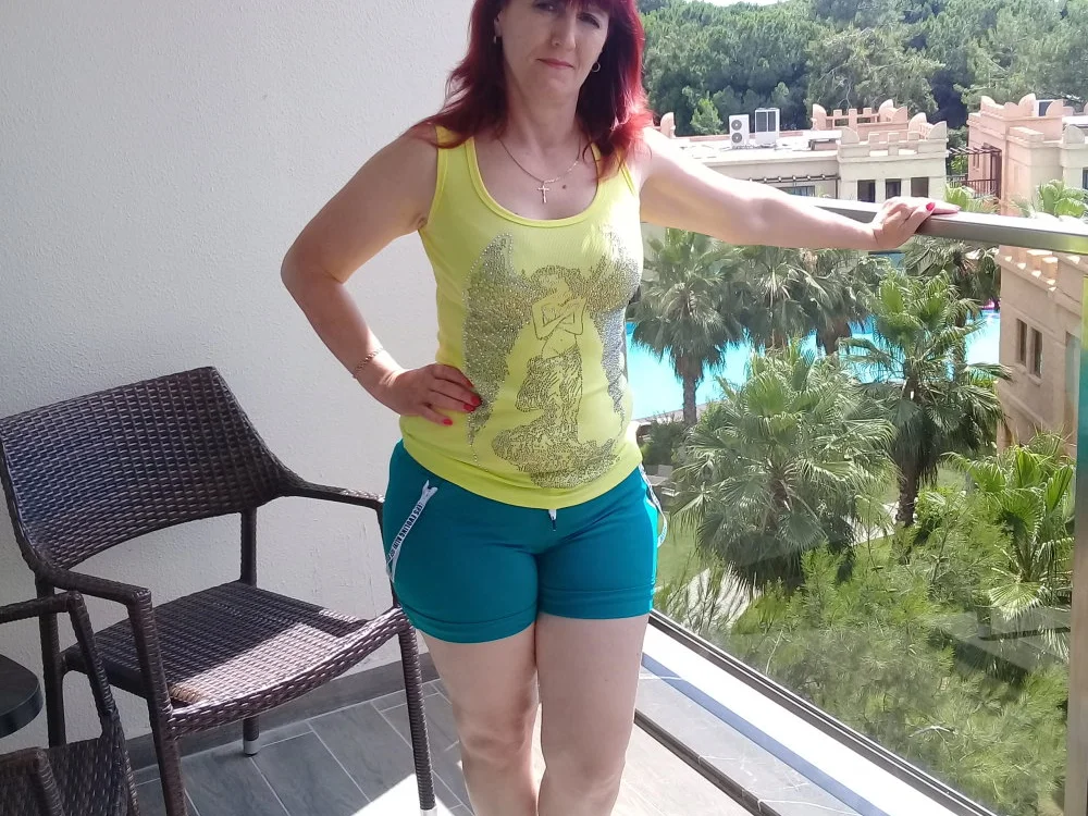 Hot-Tina Obrolan Langsung XXX