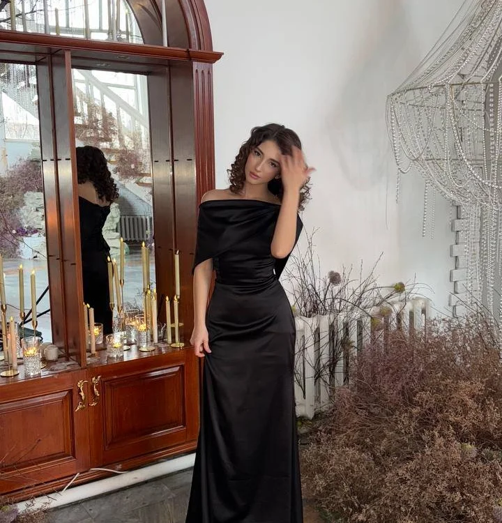 LunarQueenn – Offline XXX chat