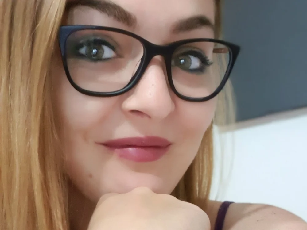 Offline chat soba modela Miss-Elisheva