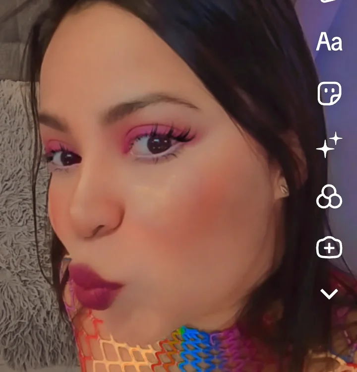 lazzy6565 Offline XXX-Chat