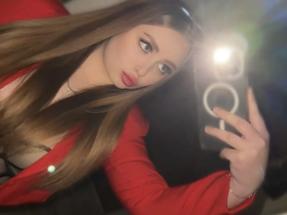 Офлайн-чат XXX LanaSaysYes