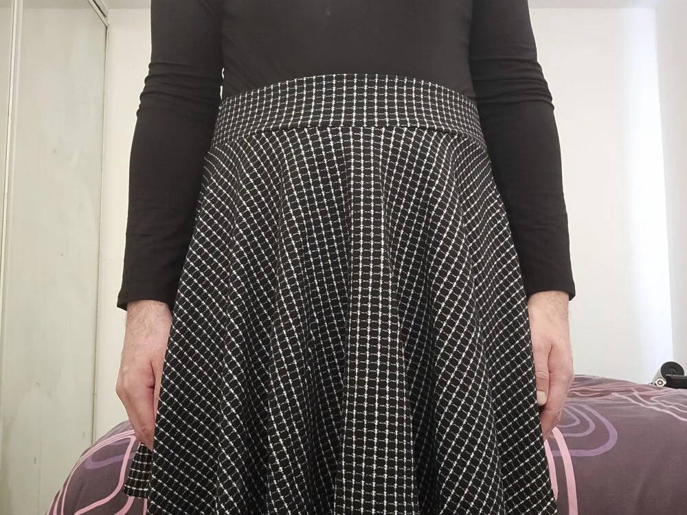 AshWinter: συνομιλία ΧΧΧ εκτός σύνδεσης