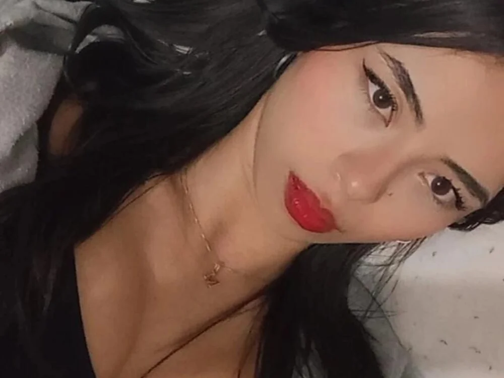 แชท XXX ออฟไลน์ของ Mia_Naive