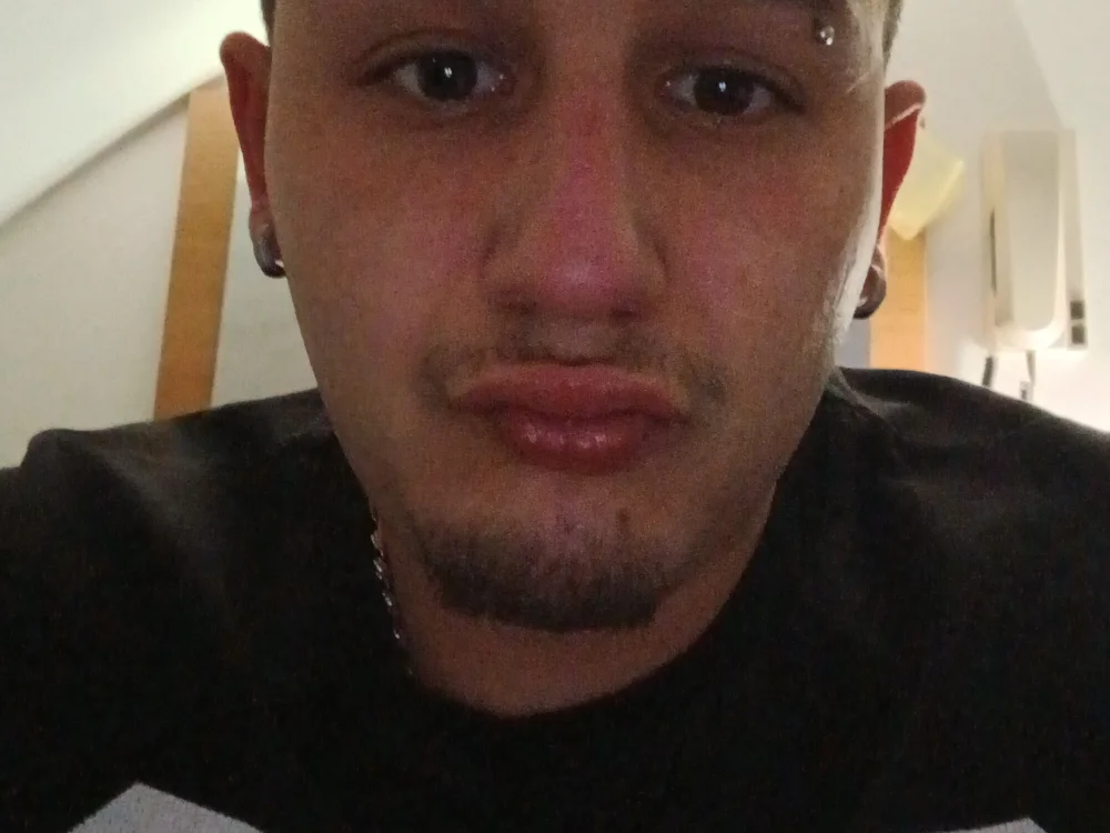 Baby122440 cam model