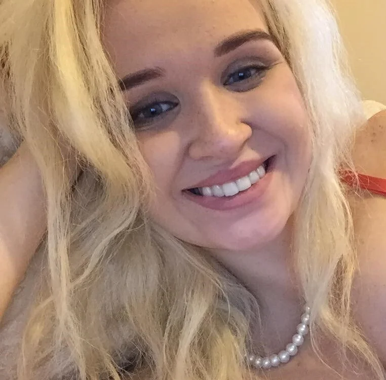 DesertFlower7's Offline XXX Chat