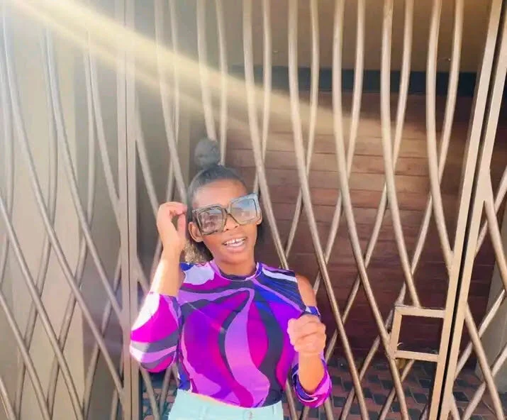 QueenZara_202