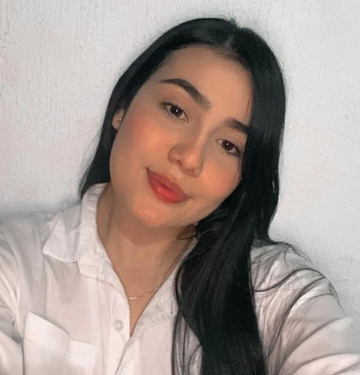 Hannyy_w Adlı Modelin Çevrimdışı XXX Sohbeti