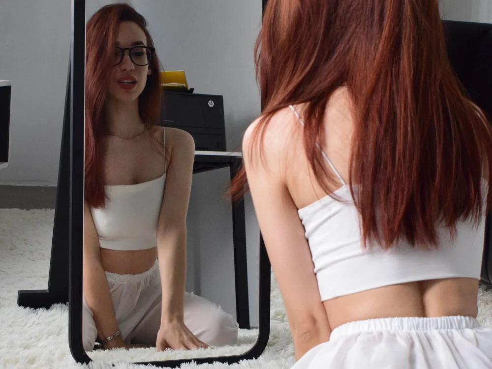 Amy_Moody's Offline Chat Room