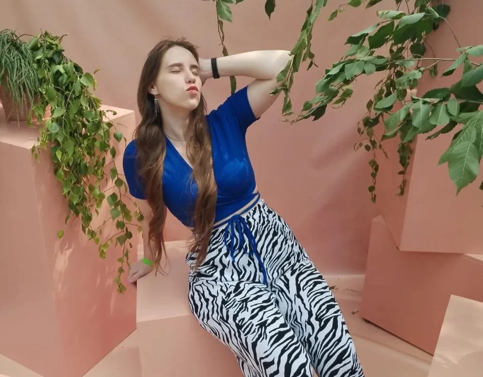 ReinaAdams - Live Sex Cam