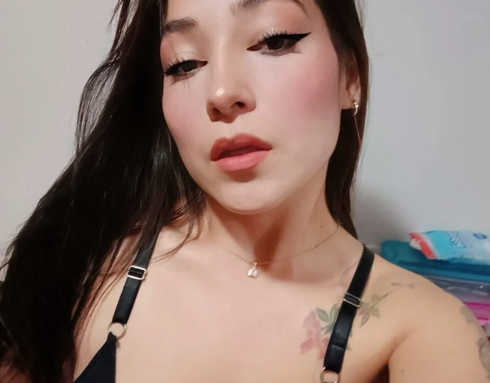 دردشة _Luna-1 الجنسية دون اتصال