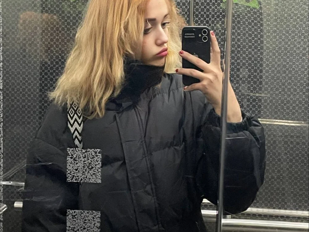 LizaBrickman's Offline XXX Chat