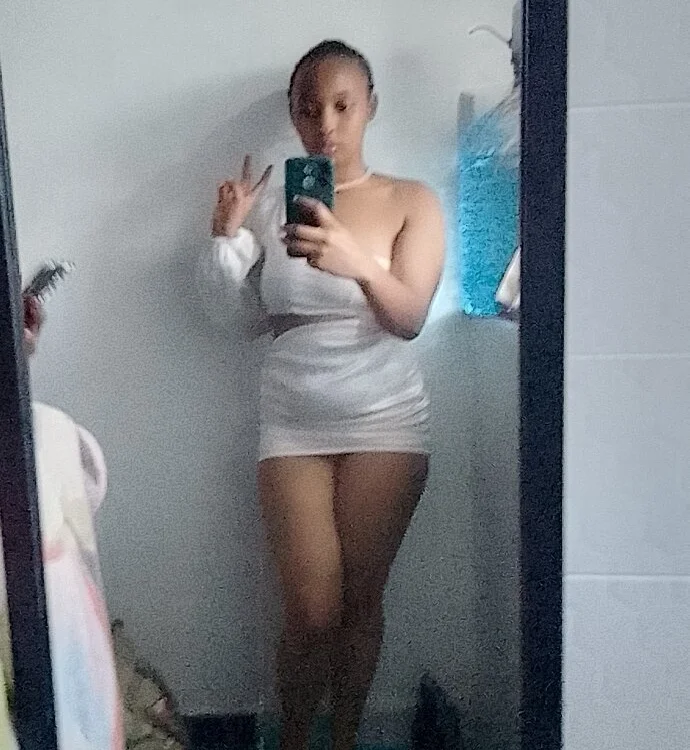 Mimi_wild's most recent online preview