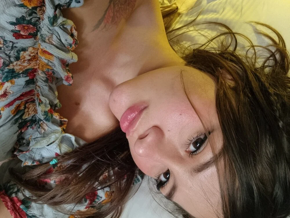 priyarose Chat XXX offline