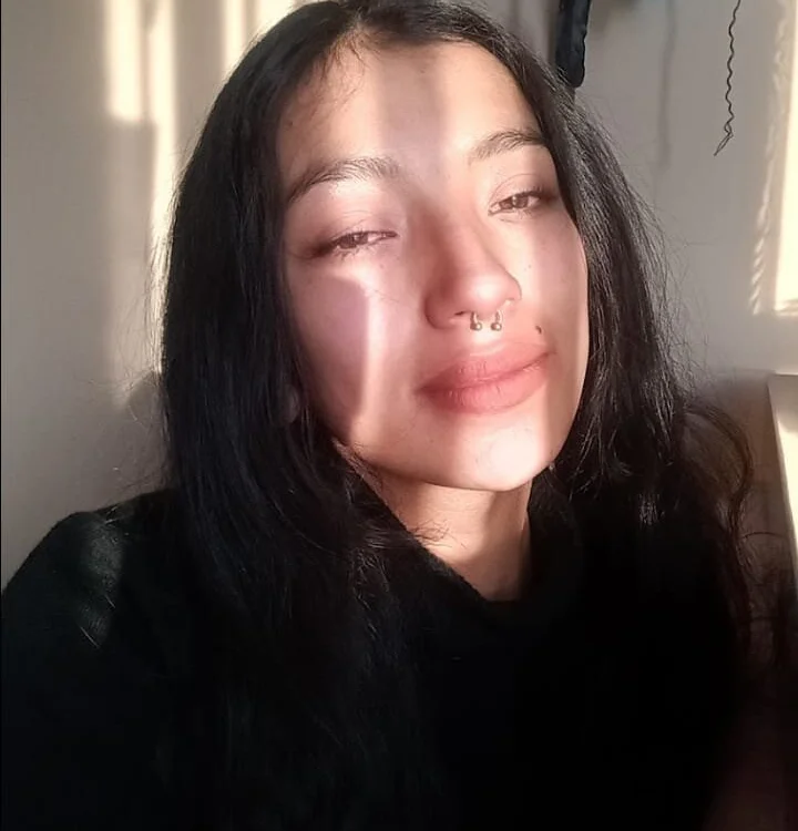 Offline chatovac í místnost adaa_monroe