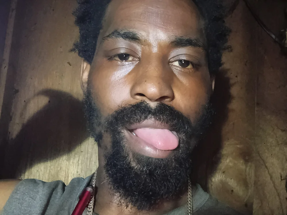 Manhayes308's Offline XXX Chat