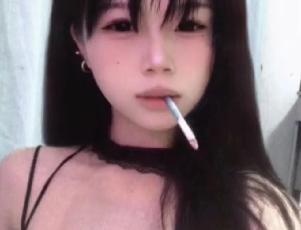 yoyoqueen offline chatrum