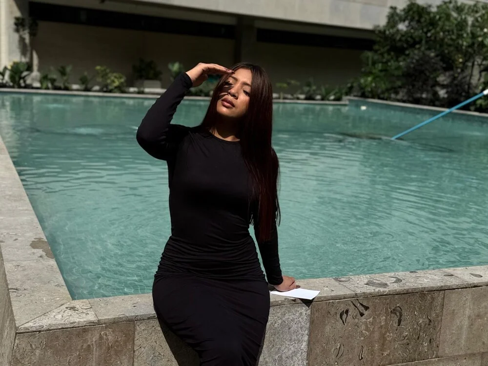 Pushaina__1 Offline XXX Chat