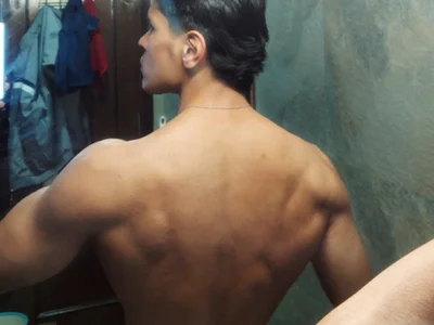 fizzy_biceps profile