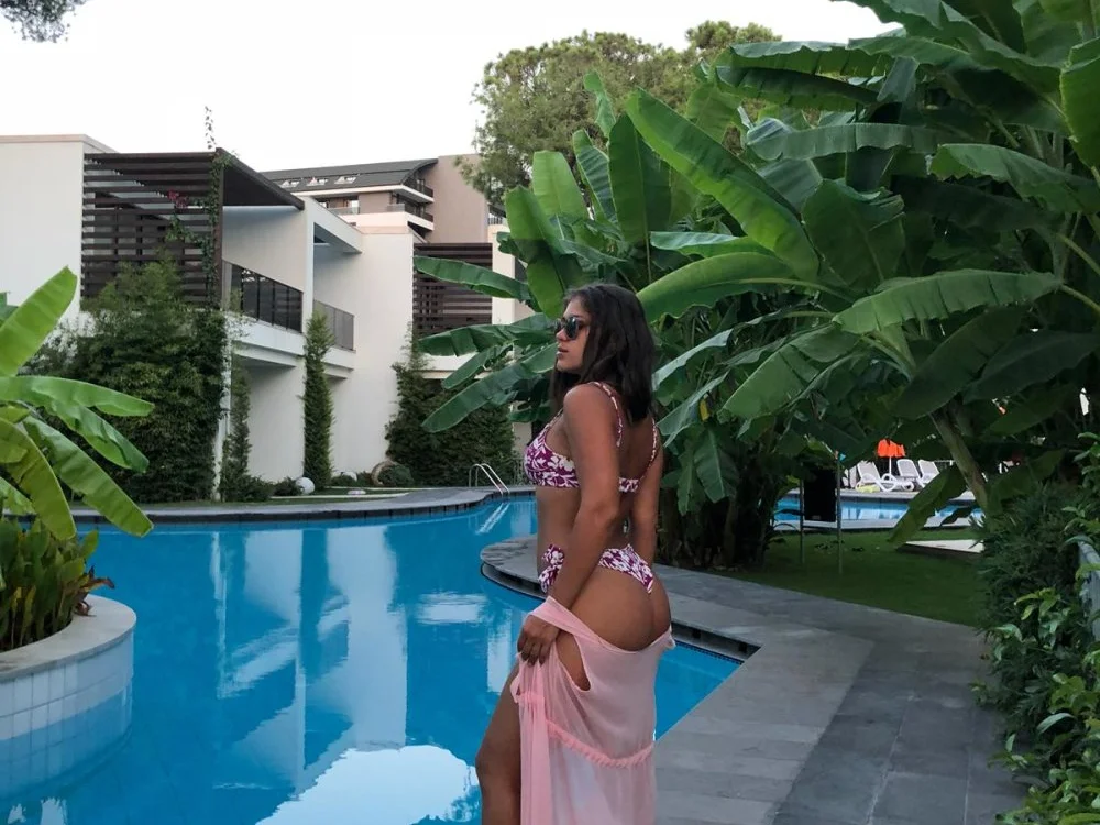 Layla- Offline XXX-Chat