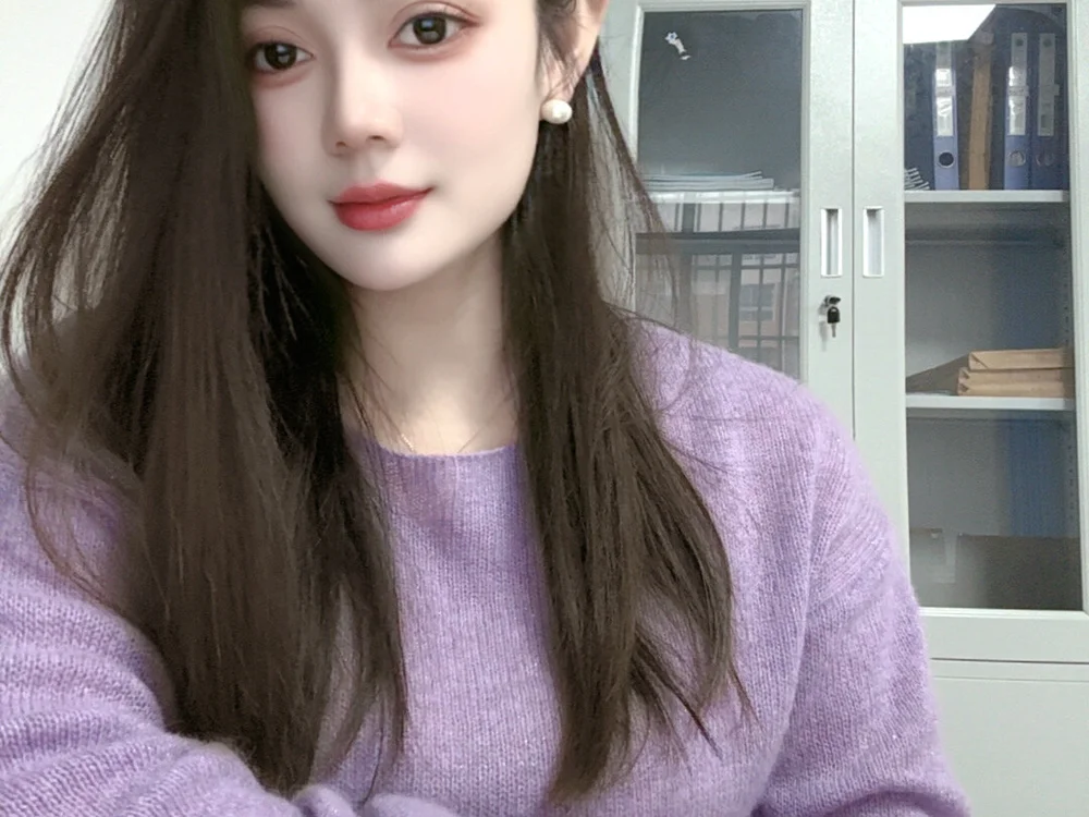 Yesenia- offline chatrum