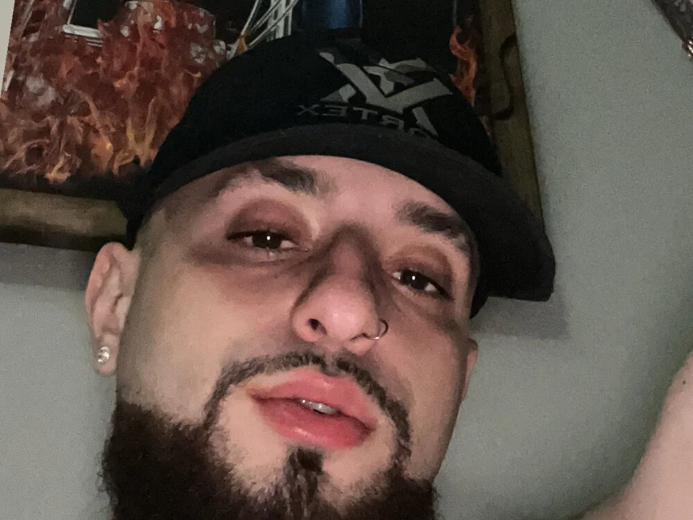 Chivo999 offline XXX-chat