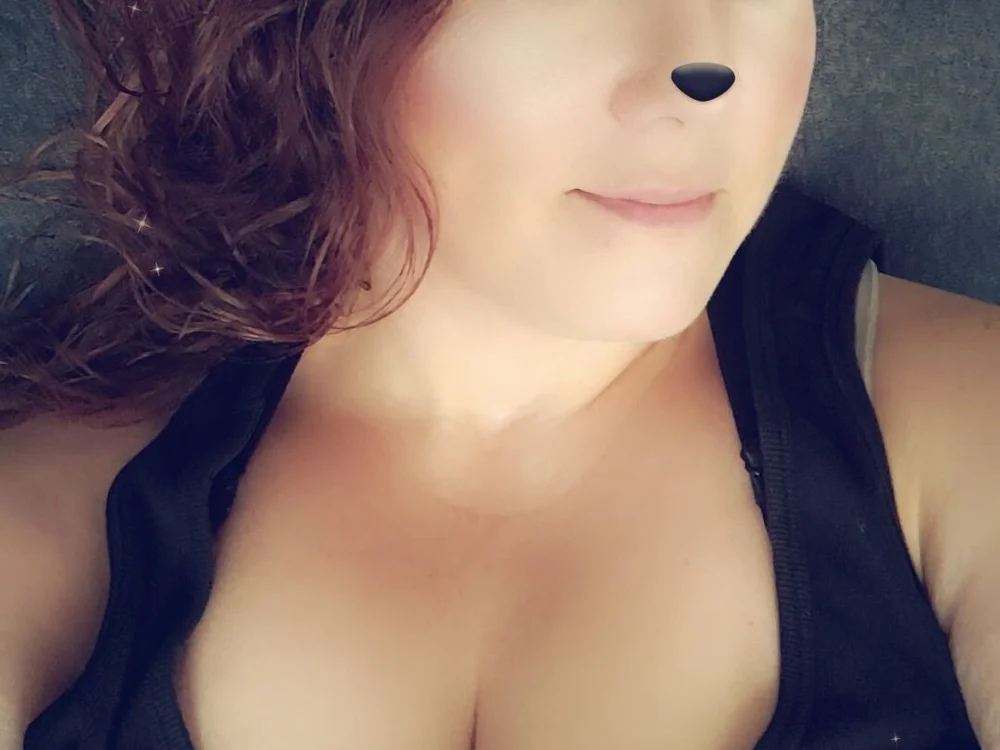 yesplease40's Offline Chat Room