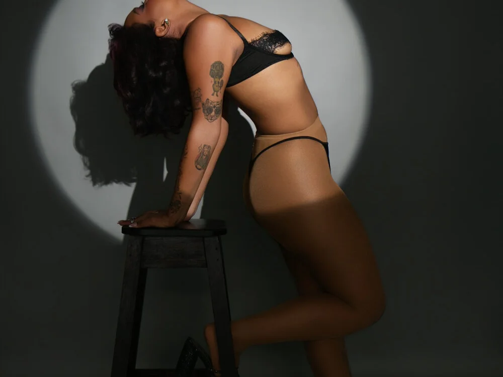 Nova_starrr offline XXX-chat