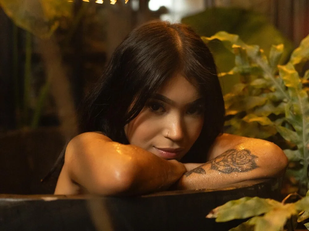 eva_cutee_'s Offline XXX Chat