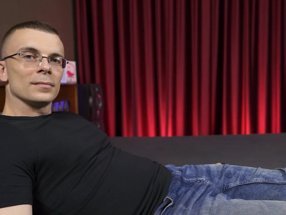 Dennis-Ryder offline chatrum