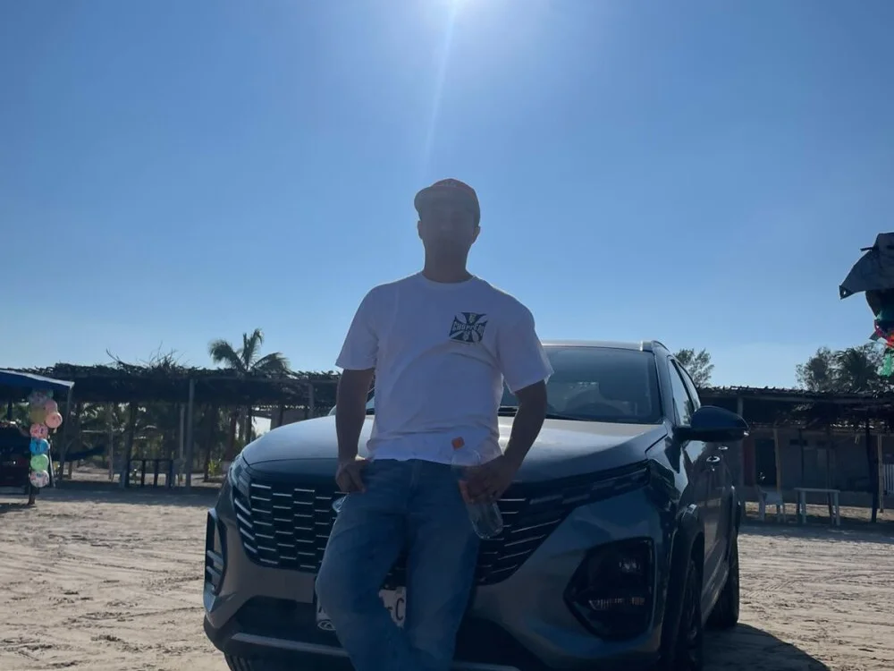 Jona1500ph Adlı Modelin Çevrimdışı XXX Sohbeti