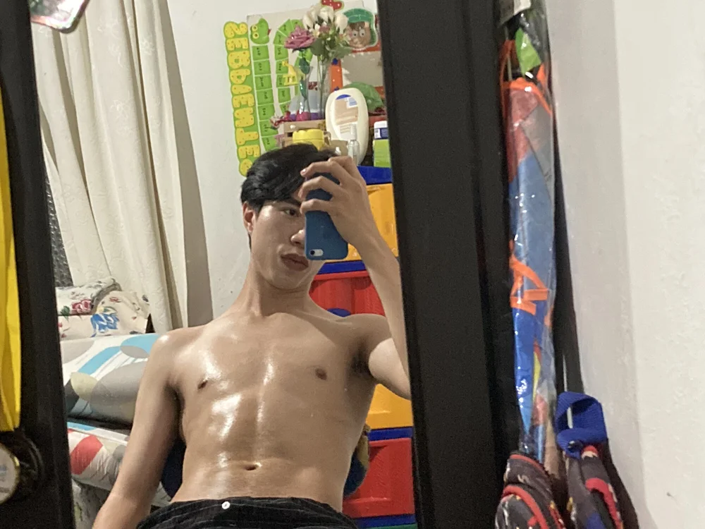 IlyaRomanov cam model