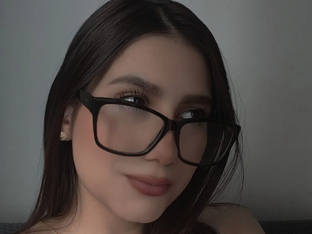 scarlett_thompson_7's Offline XXX Chat