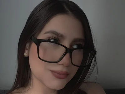 scarlett_thompson_7 profile