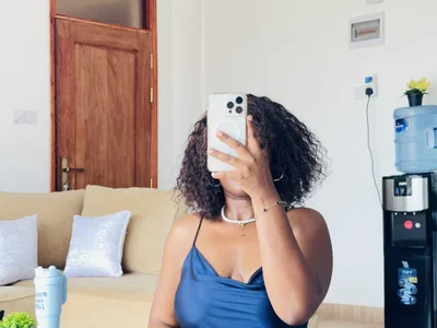 Preetty_maila Female Deepthroat Strip Webcam