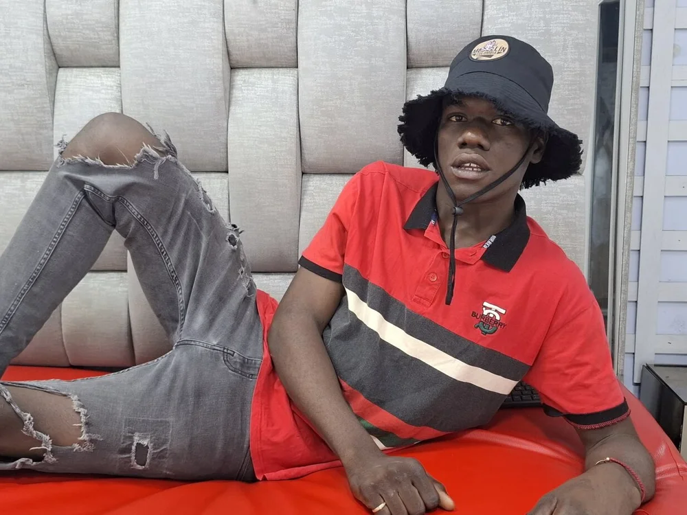La_pamparaa's Offline XXX Chat
