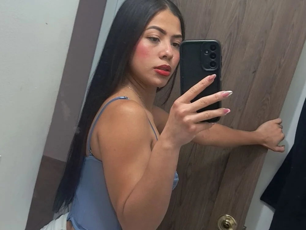 Miss_Electra_and_Iris Chat XXX offline