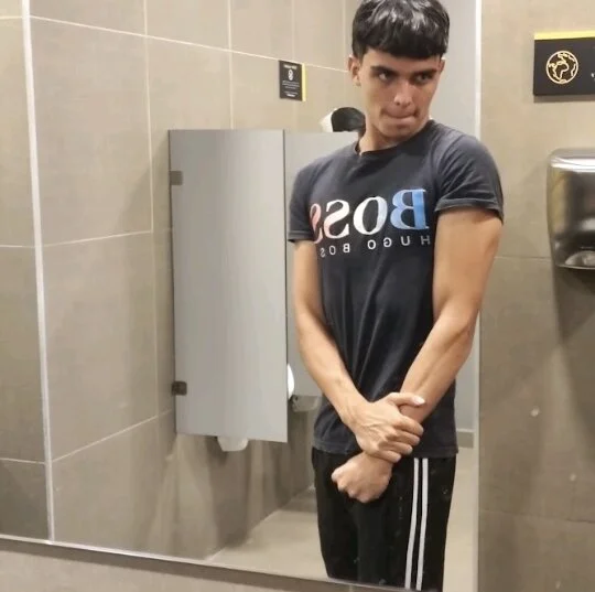 heiker_'s Offline XXX Chat