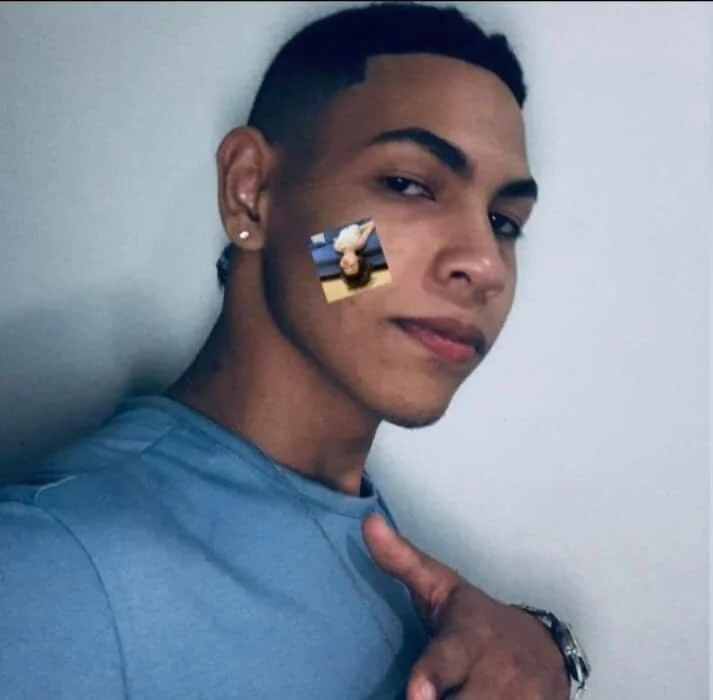 royal_wes offline chatrum