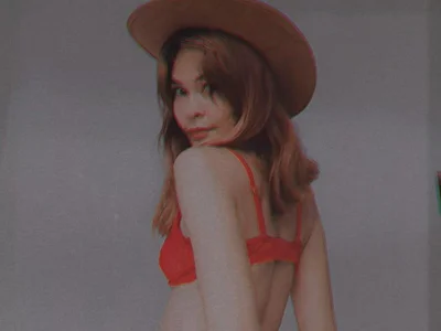LuuQuintero - Girl 