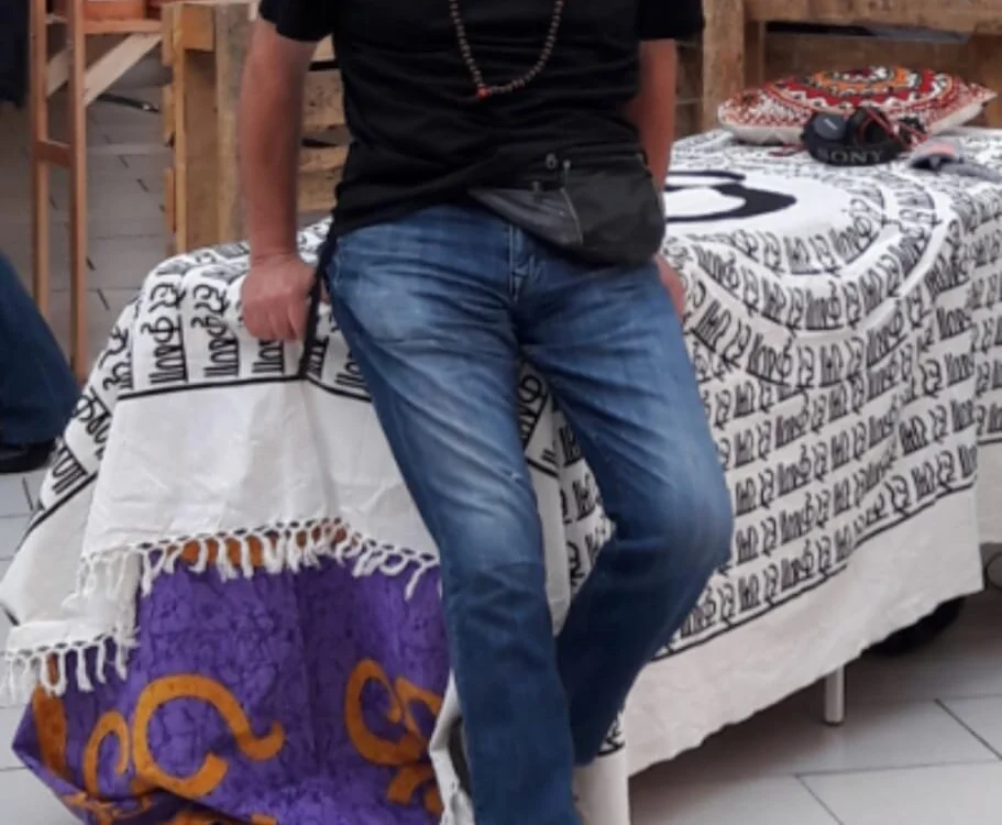 Adultojoven_1964 Adlı Modelin Çevrimdışı XXX Sohbeti