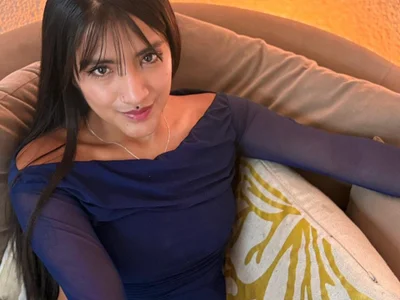 LauraDaniels_ - Girl 