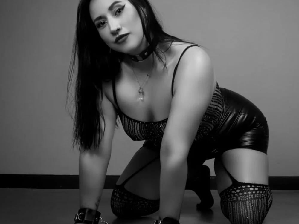 cherryy_bombshelll Chat XXX Ngoại tuyến