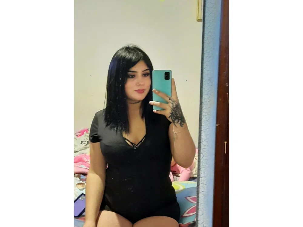 caroline_stg offline chatrum