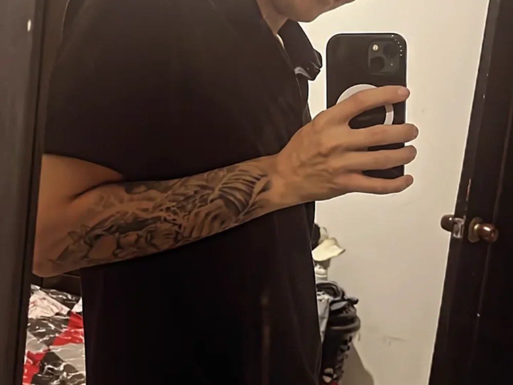 massimo_greco Offline XXX Chat