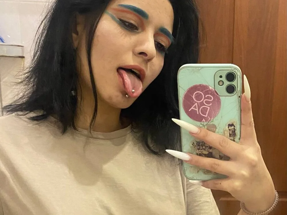 DreamTessa offline XXX-chat