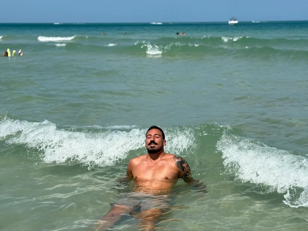 Sembang XXX Luar Talian Italian_toy__boy