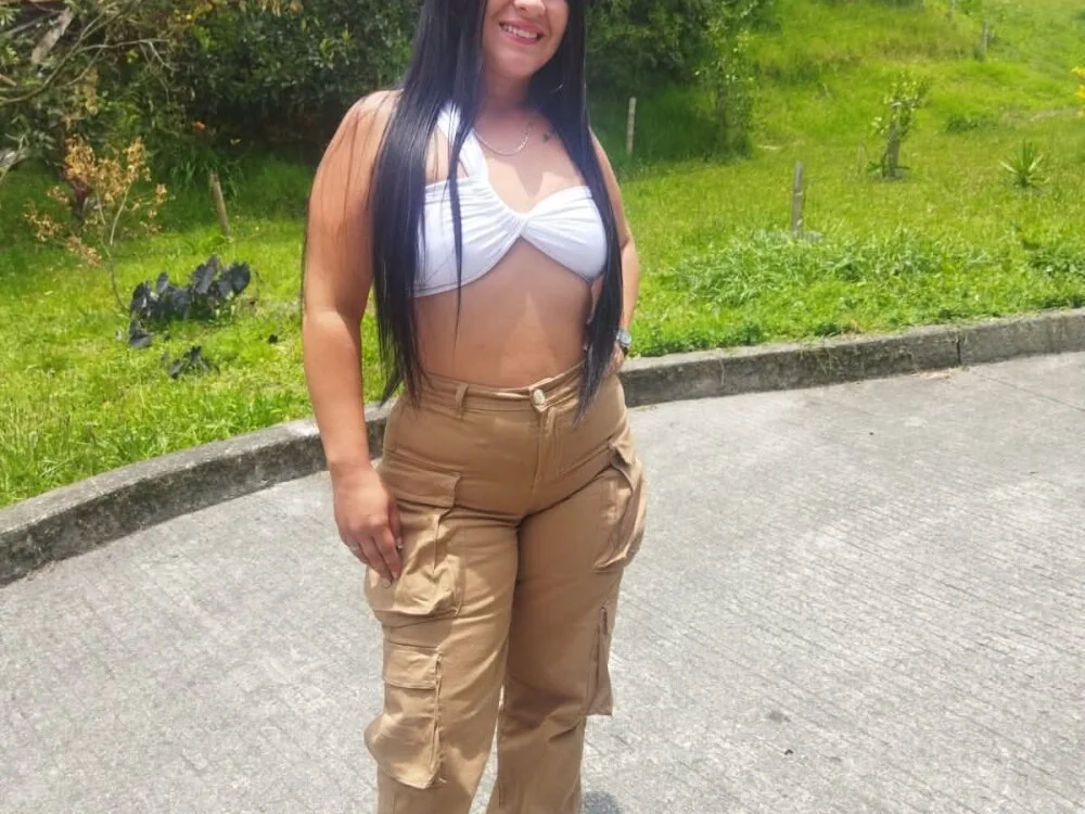 Alexalaze_'s Offline XXX Chat